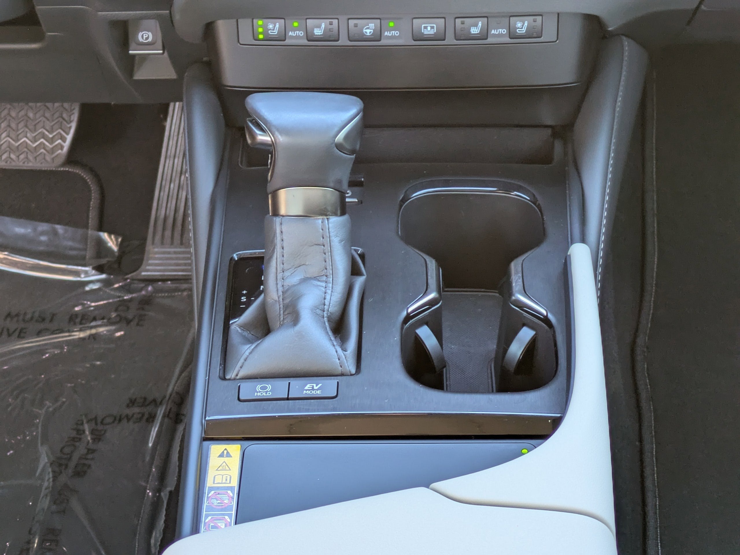 2024 Lexus ES ES 300h Luxury