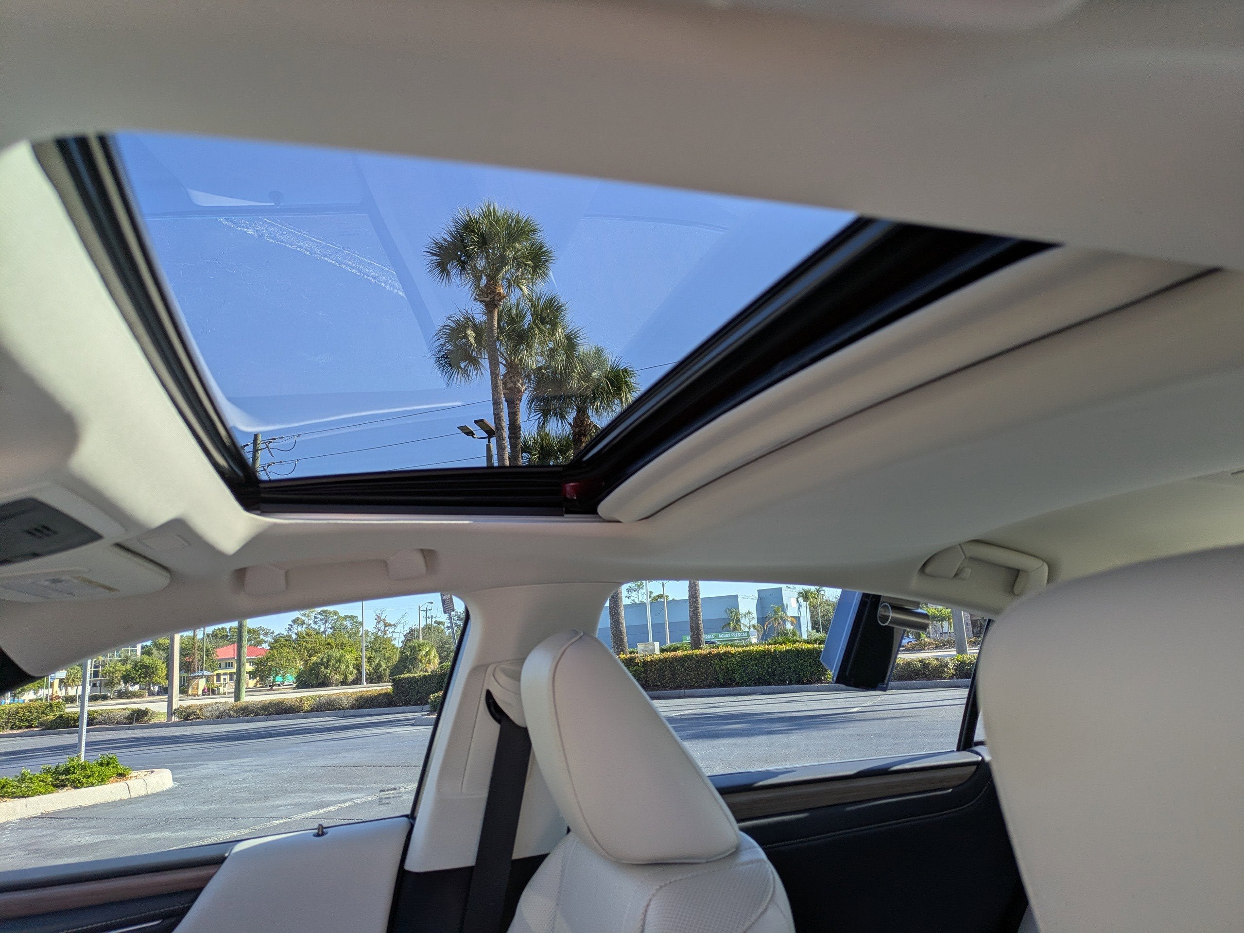 2024 Lexus ES ES 300h Luxury