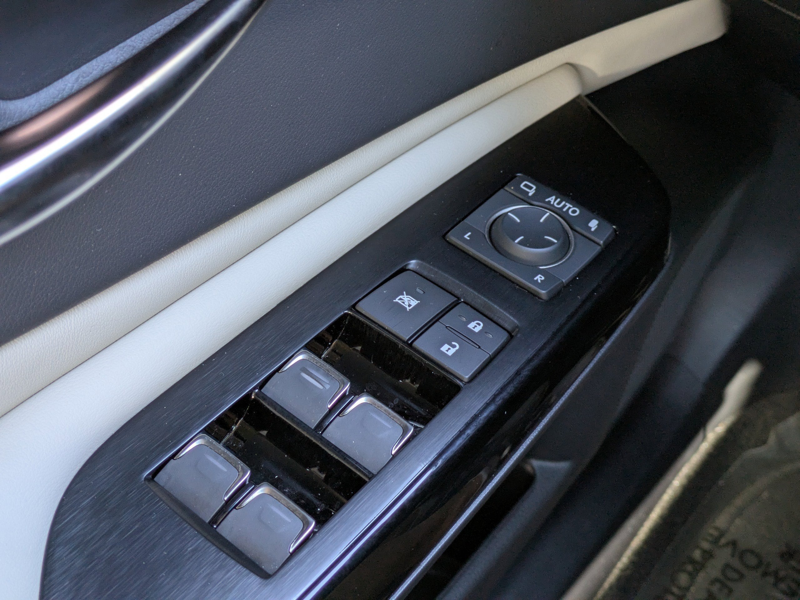 2024 Lexus ES ES 300h Luxury