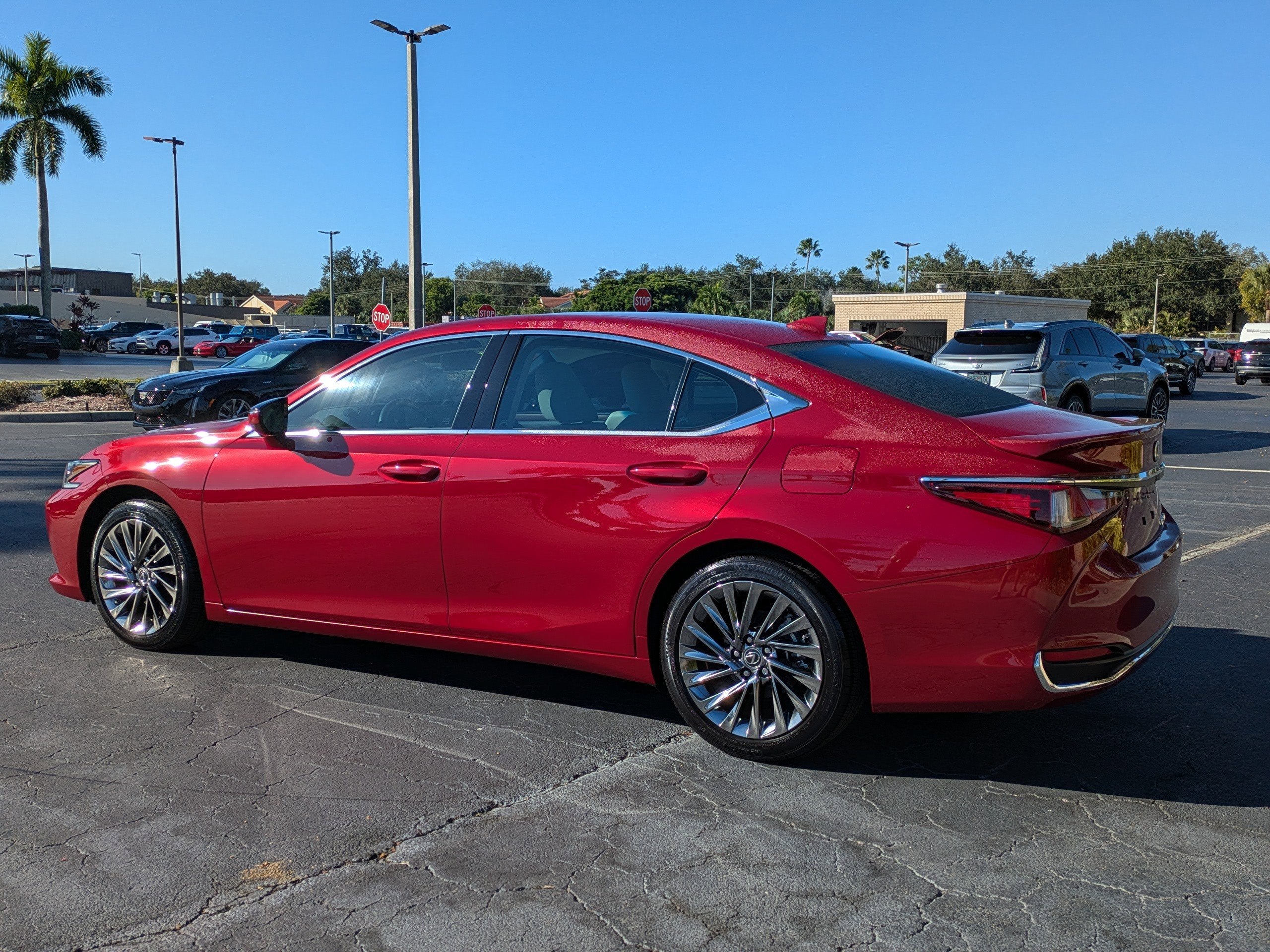 2024 Lexus ES ES 300h Luxury