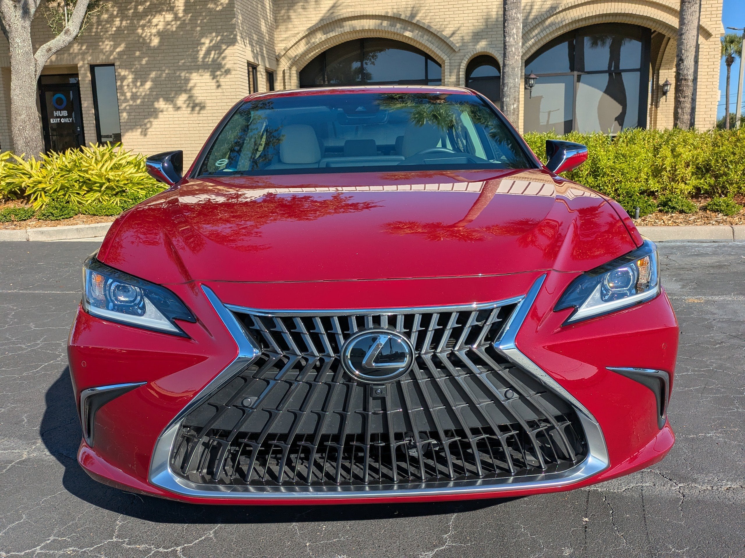 2024 Lexus ES ES 300h Luxury