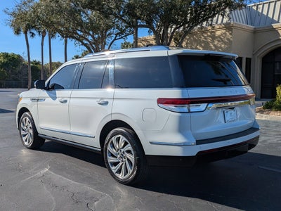 2022 Lincoln Navigator Standard