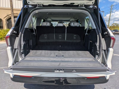 2025 Lincoln Navigator L Black Label