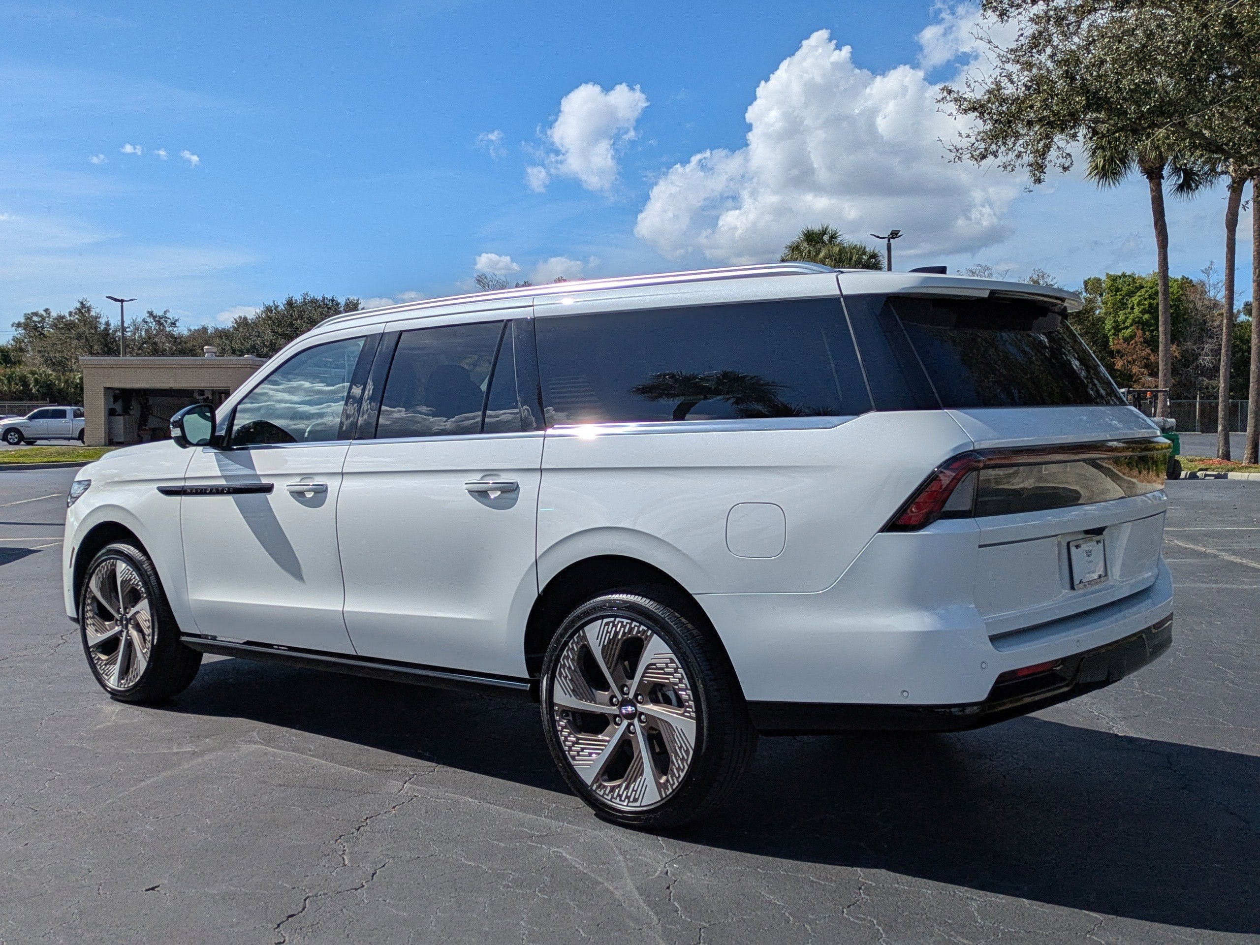 2025 Lincoln Navigator L Black Label