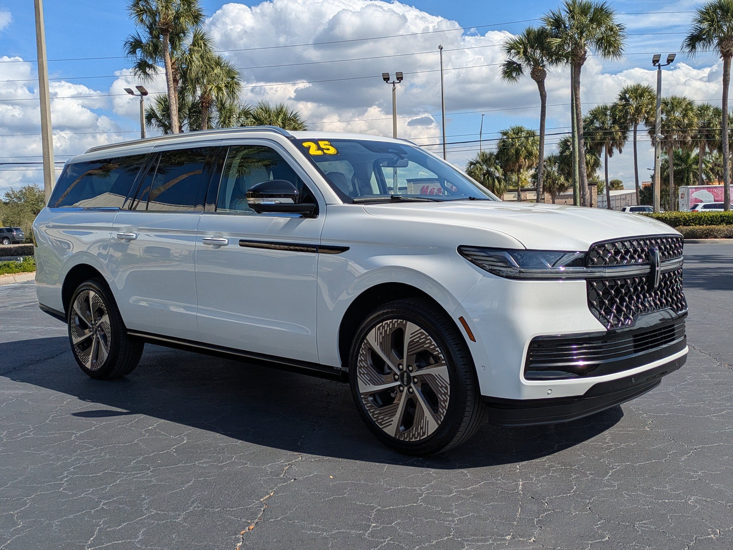 2025 Lincoln Navigator L Black Label