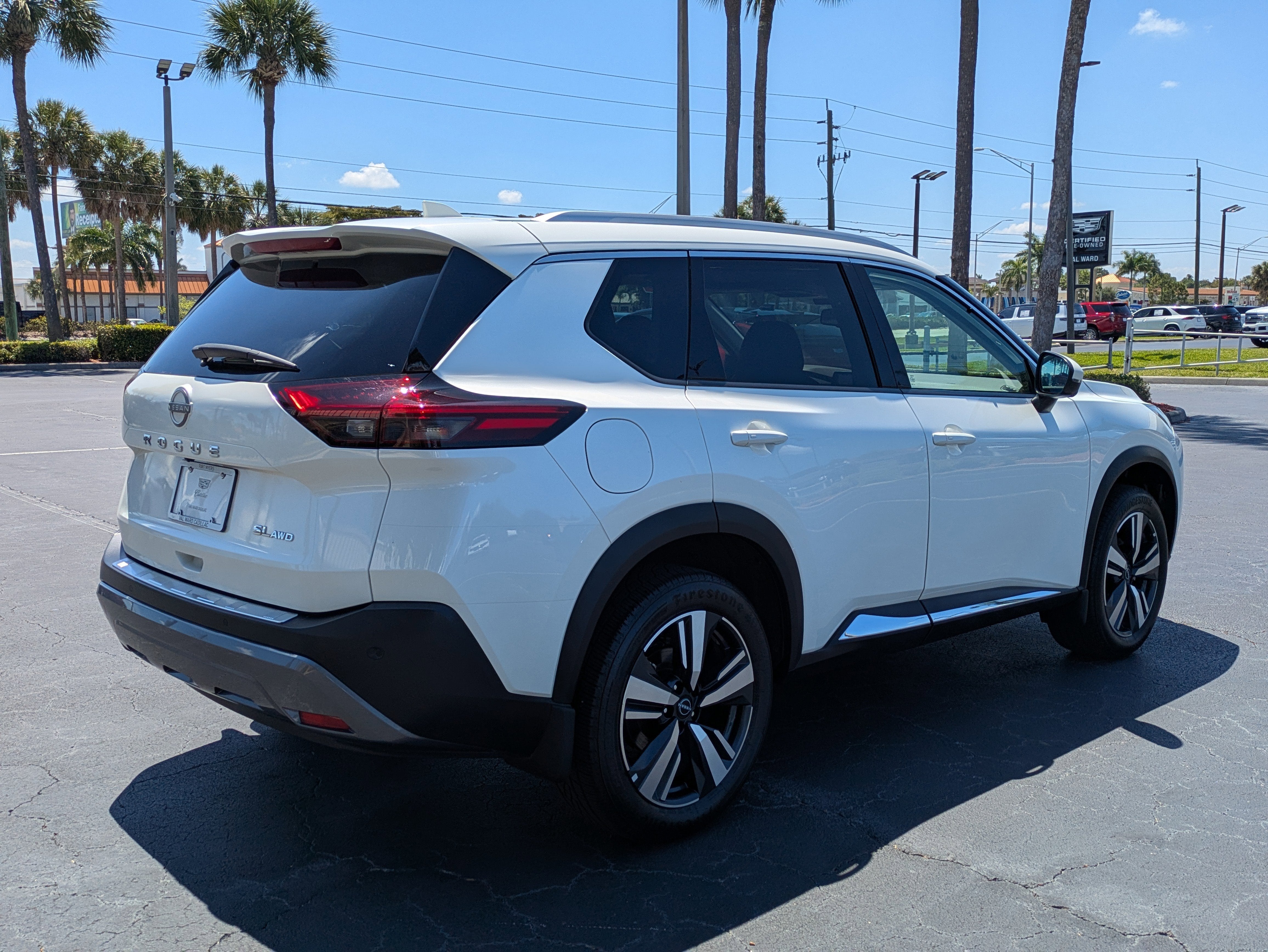 2022 Nissan Rogue SL