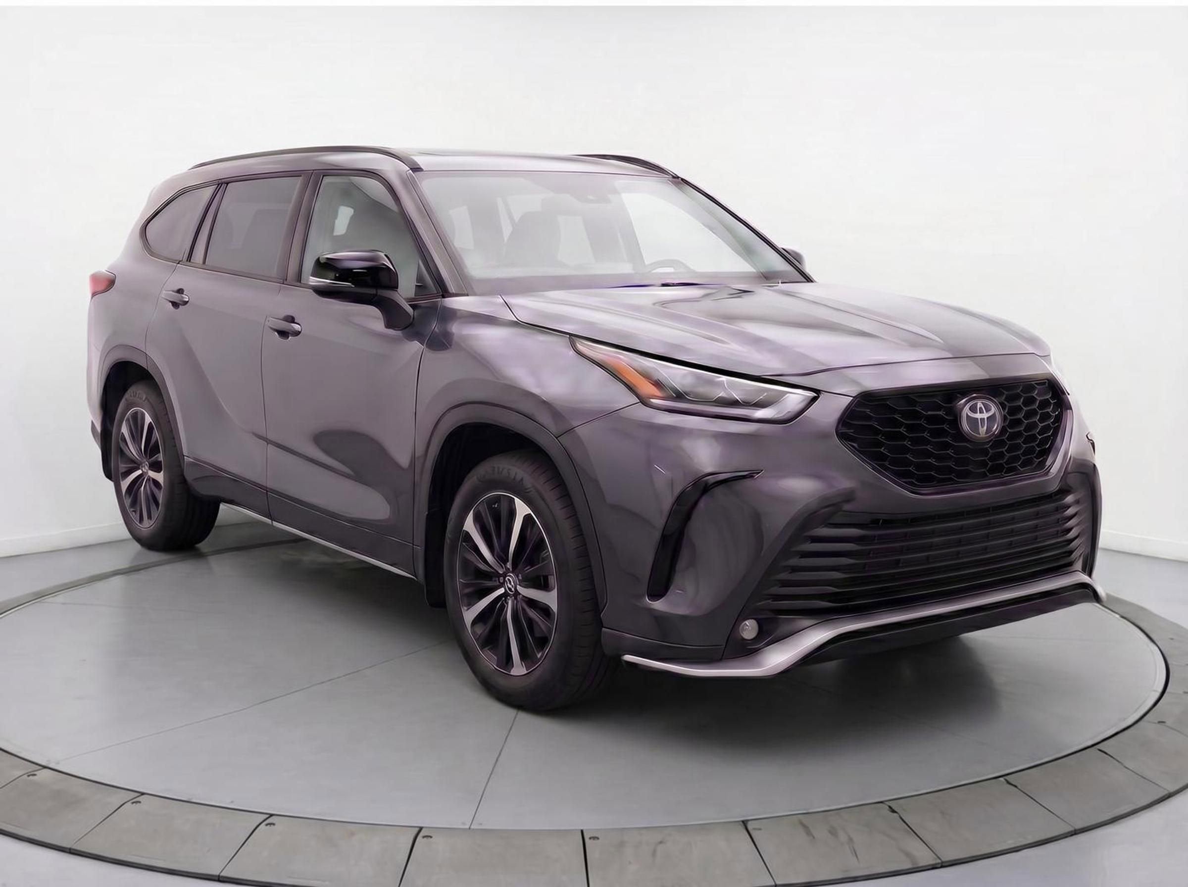 2022 Toyota Highlander XSE