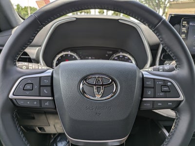 2022 Toyota Highlander XSE