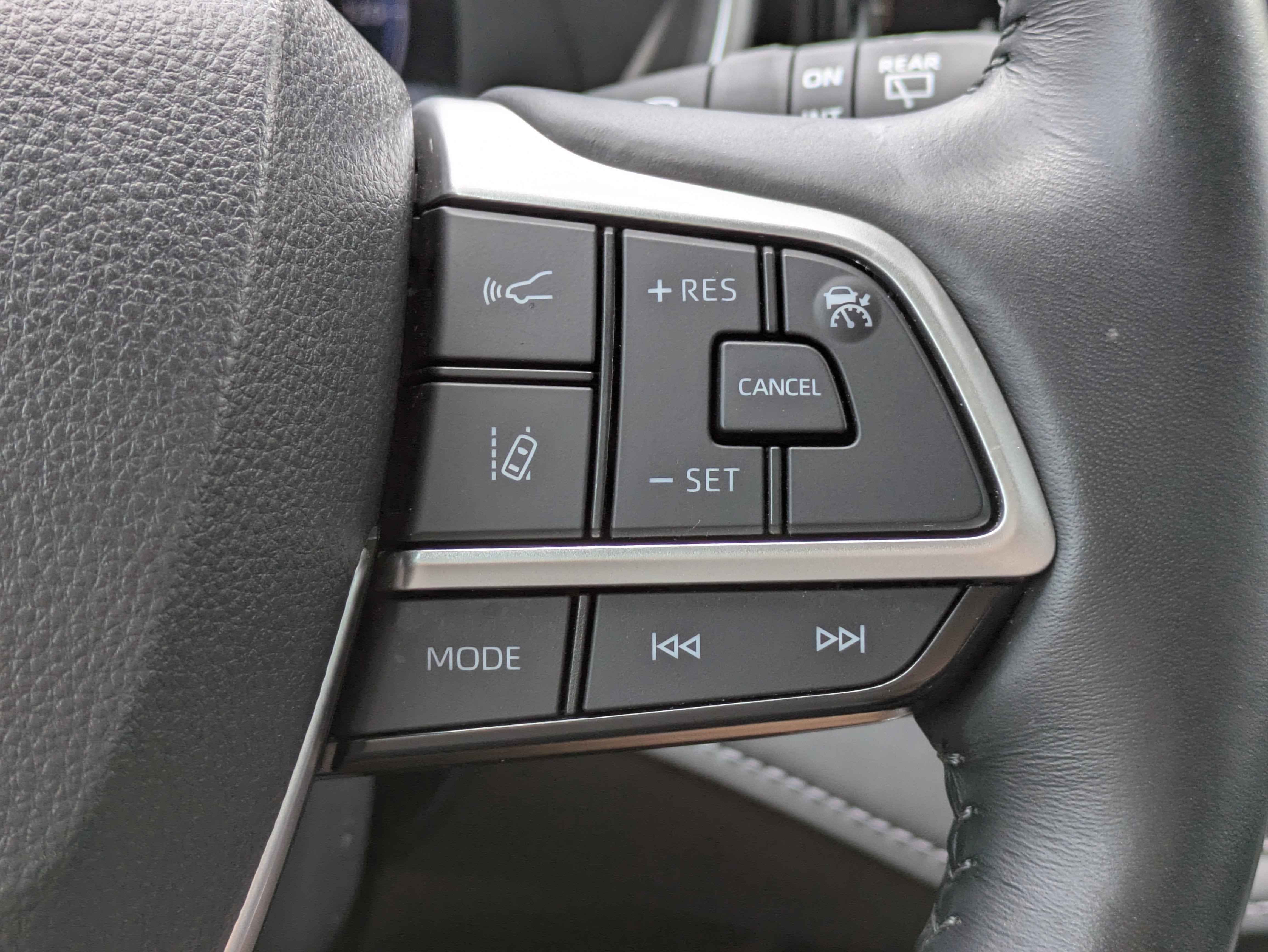 2024 Toyota Highlander Hybrid Limited