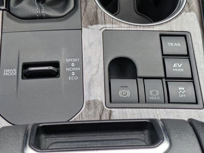 2024 Toyota Highlander Hybrid Limited