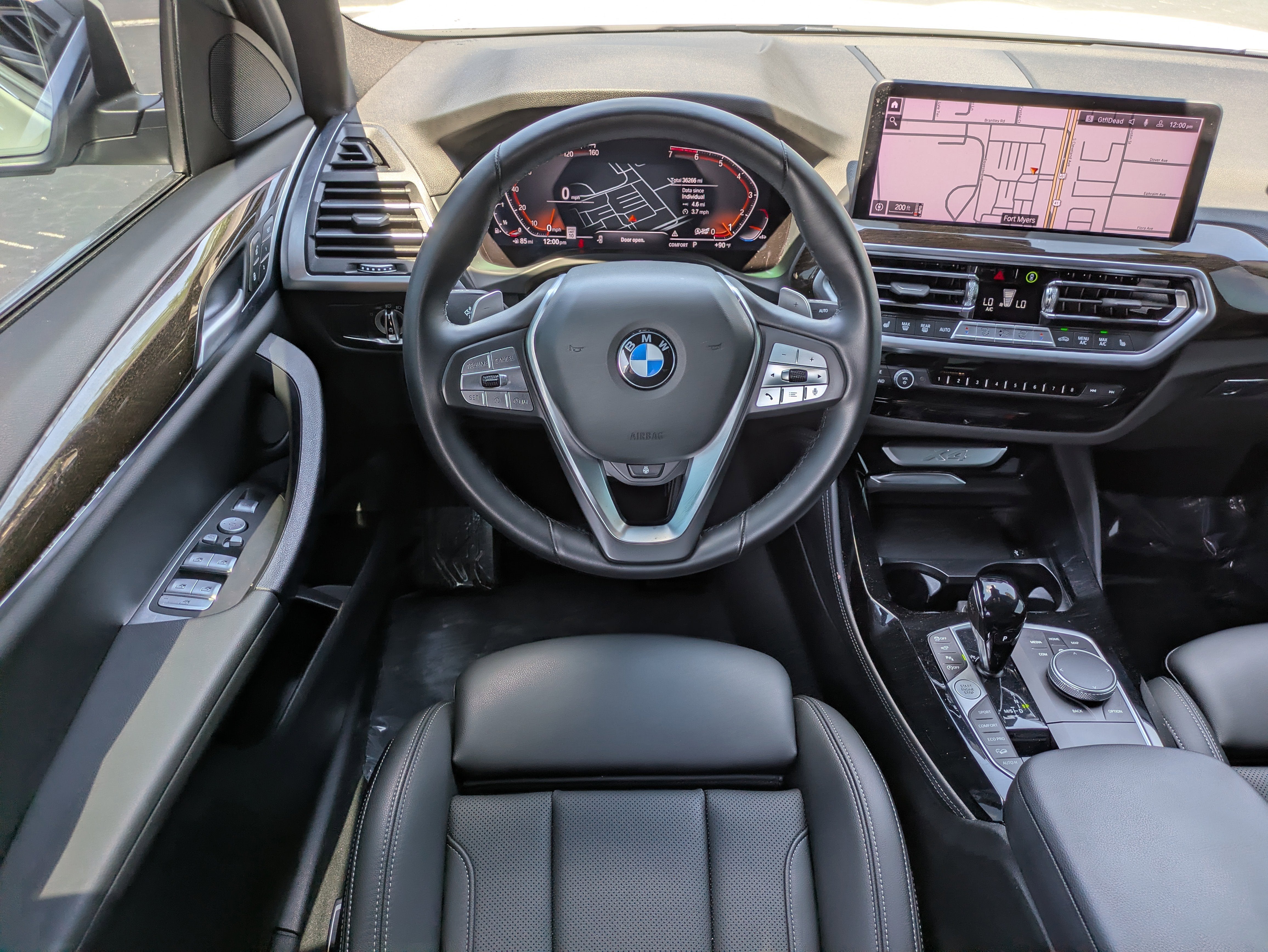 2024 BMW X4 xDrive30i
