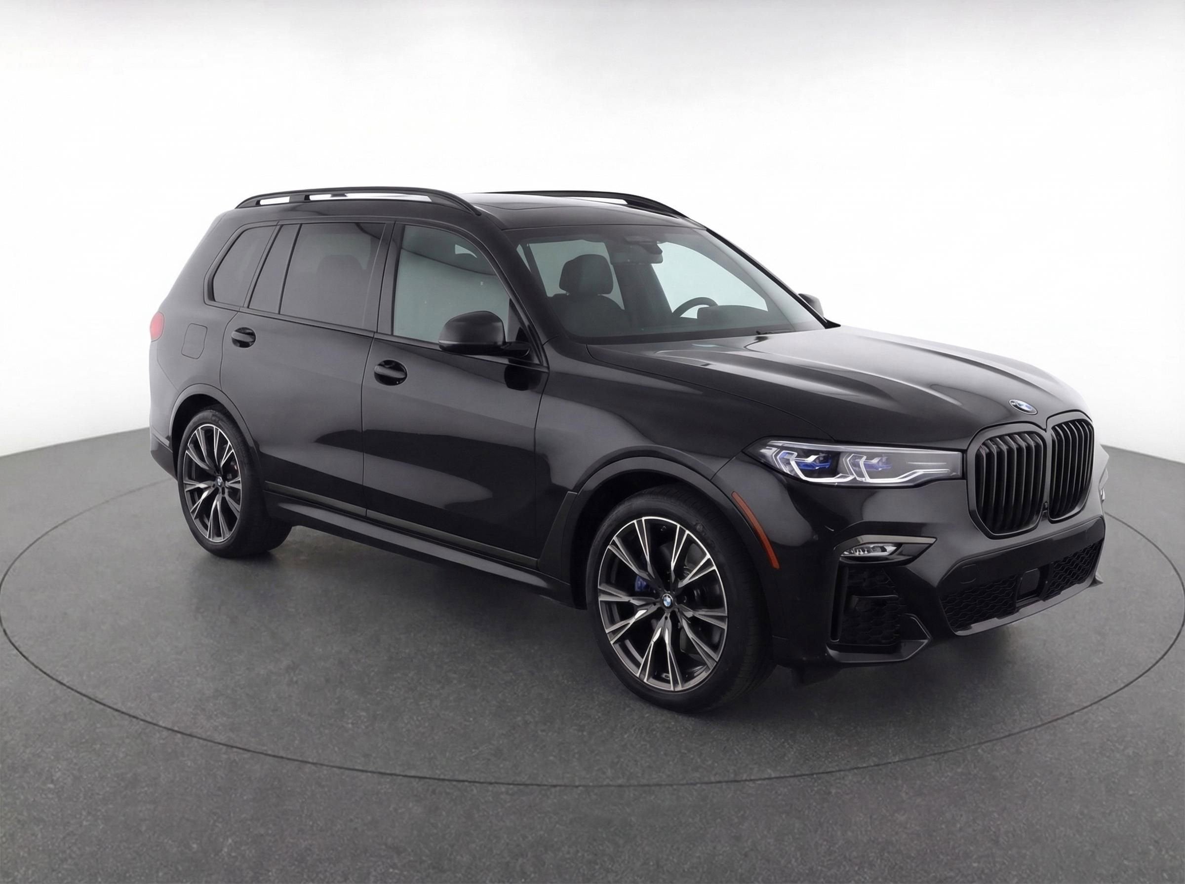 2022 BMW X7 M50i