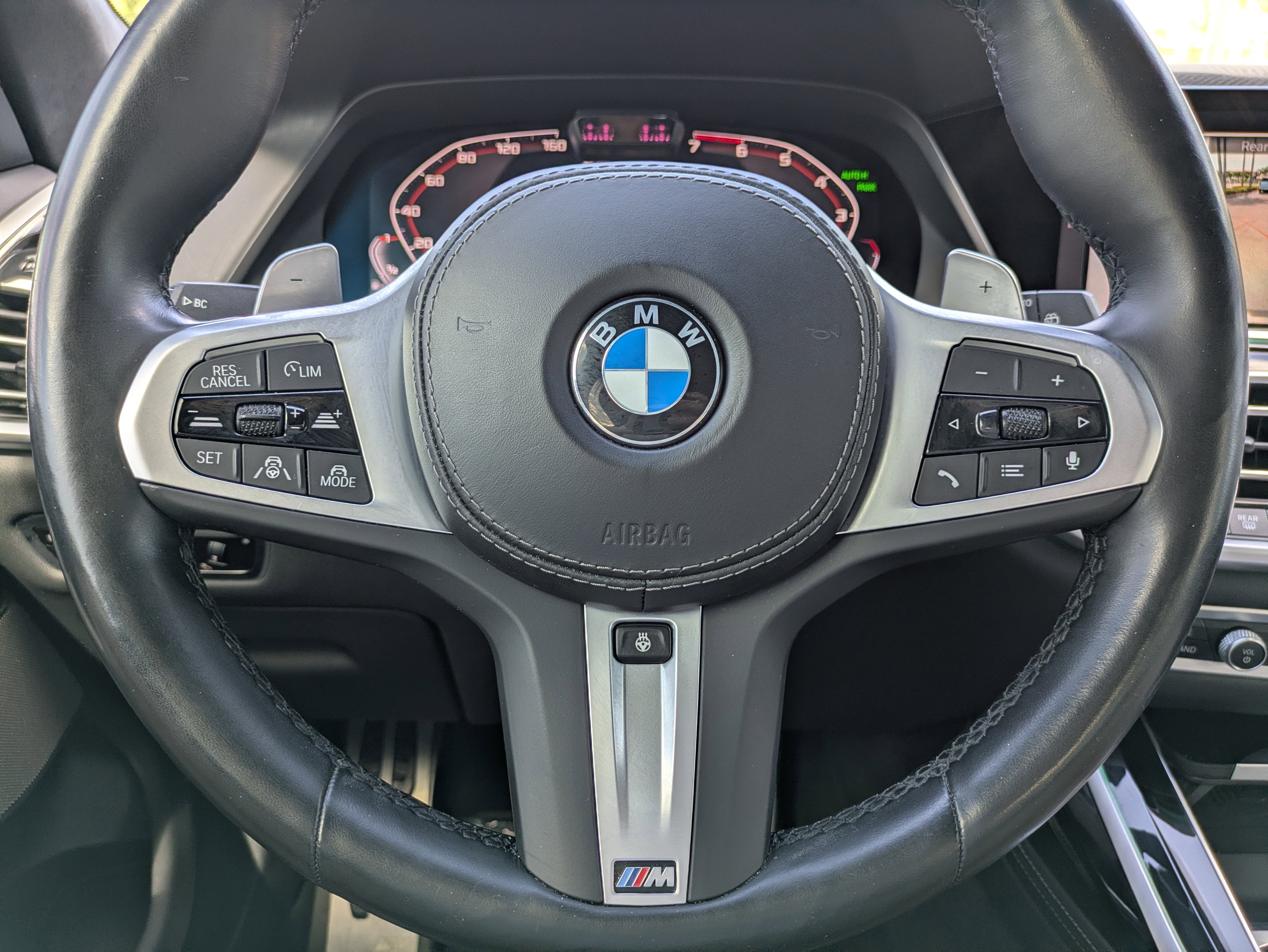 2022 BMW X7 M50i