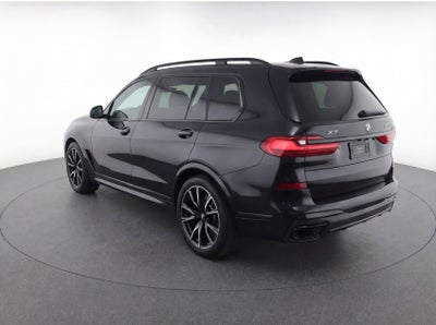 2022 BMW X7 M50i
