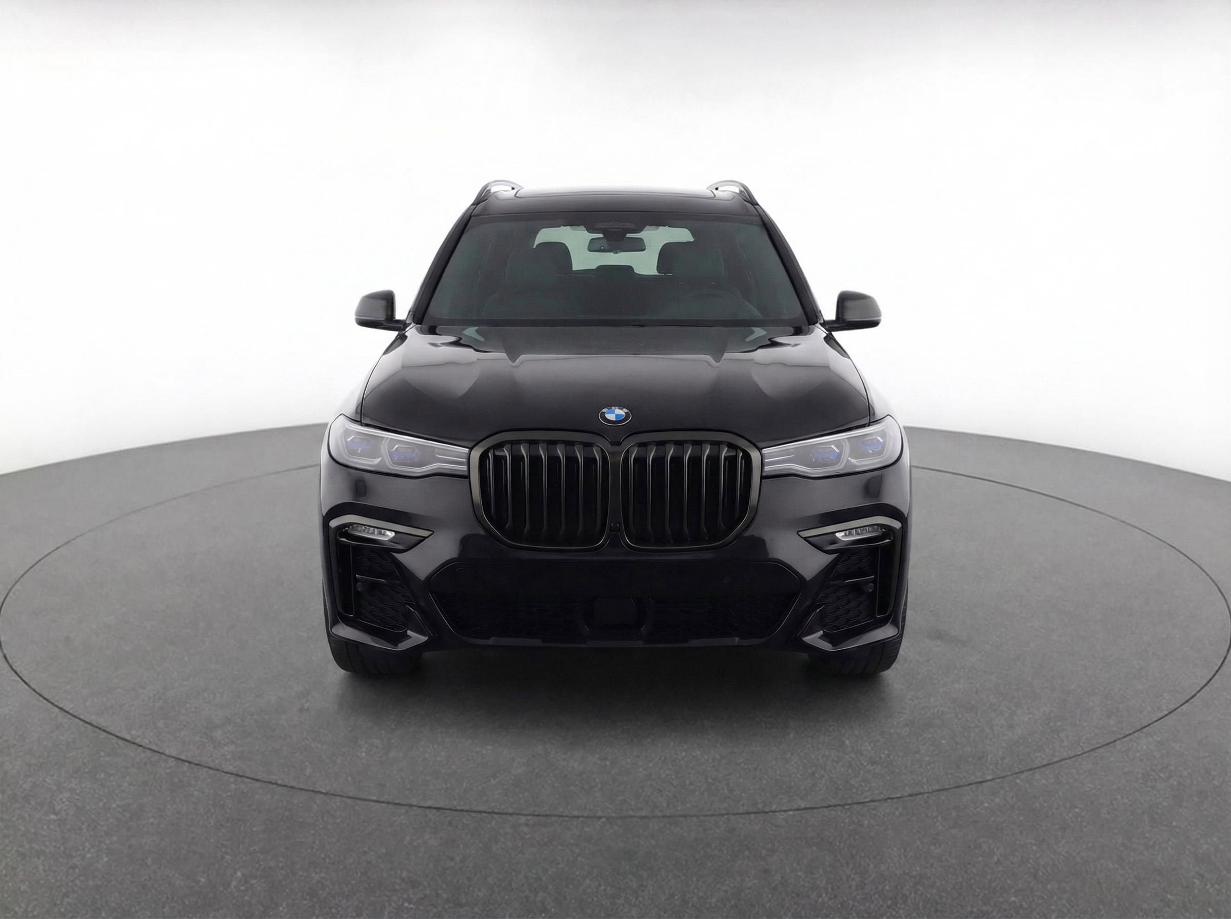 2022 BMW X7 M50i