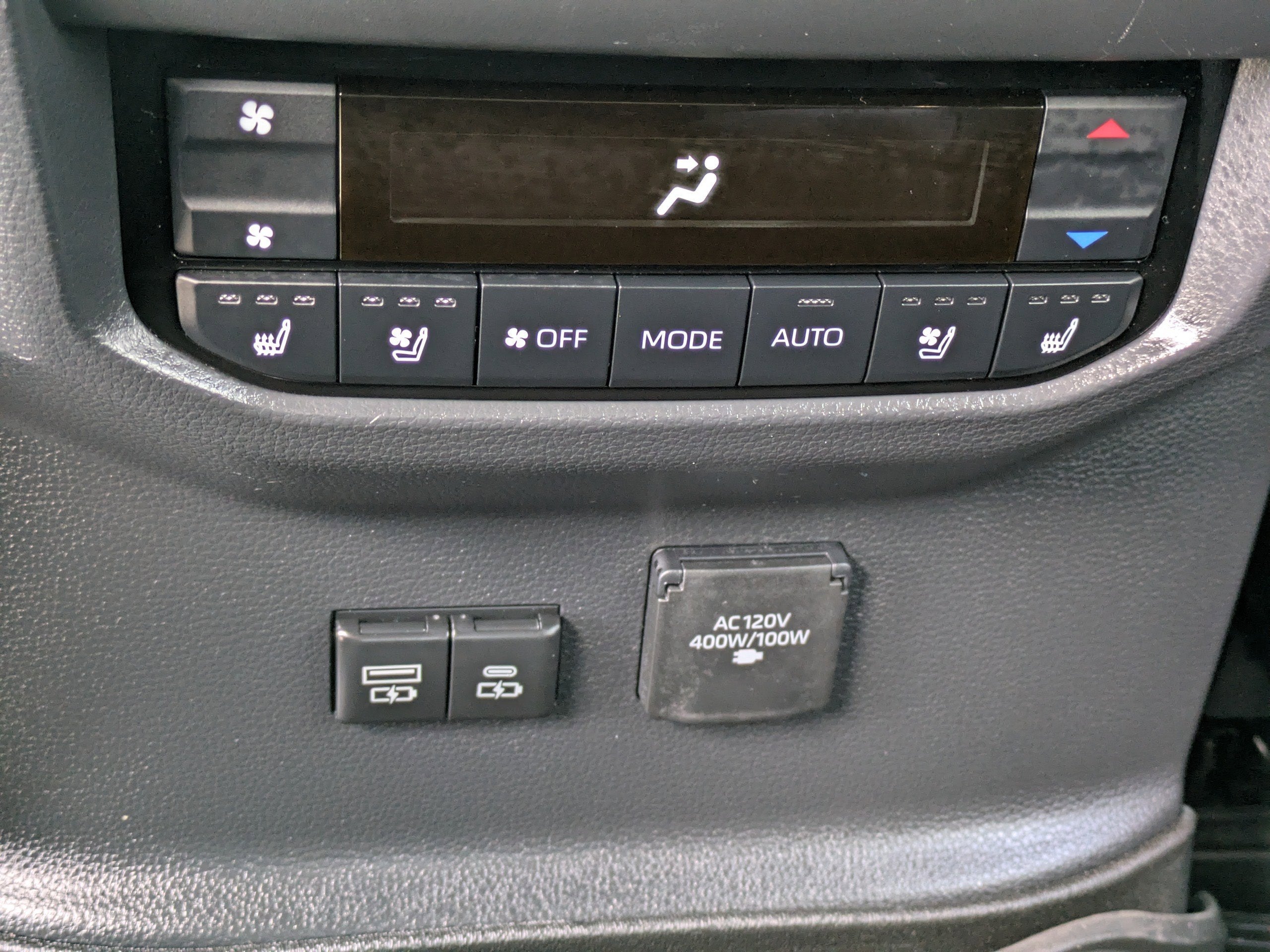 2023 Toyota Sequoia Platinum Hybrid