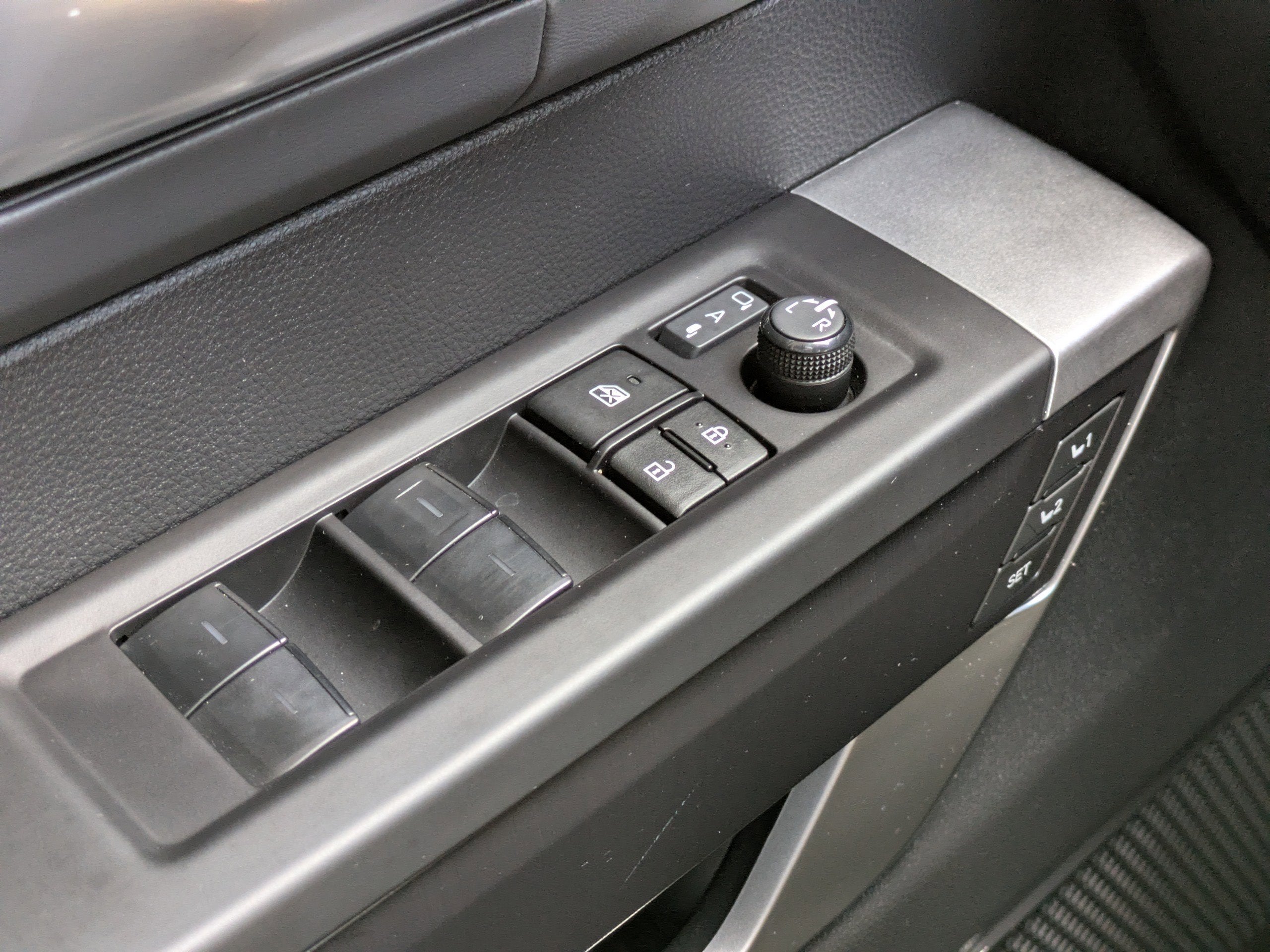 2023 Toyota Sequoia Platinum Hybrid