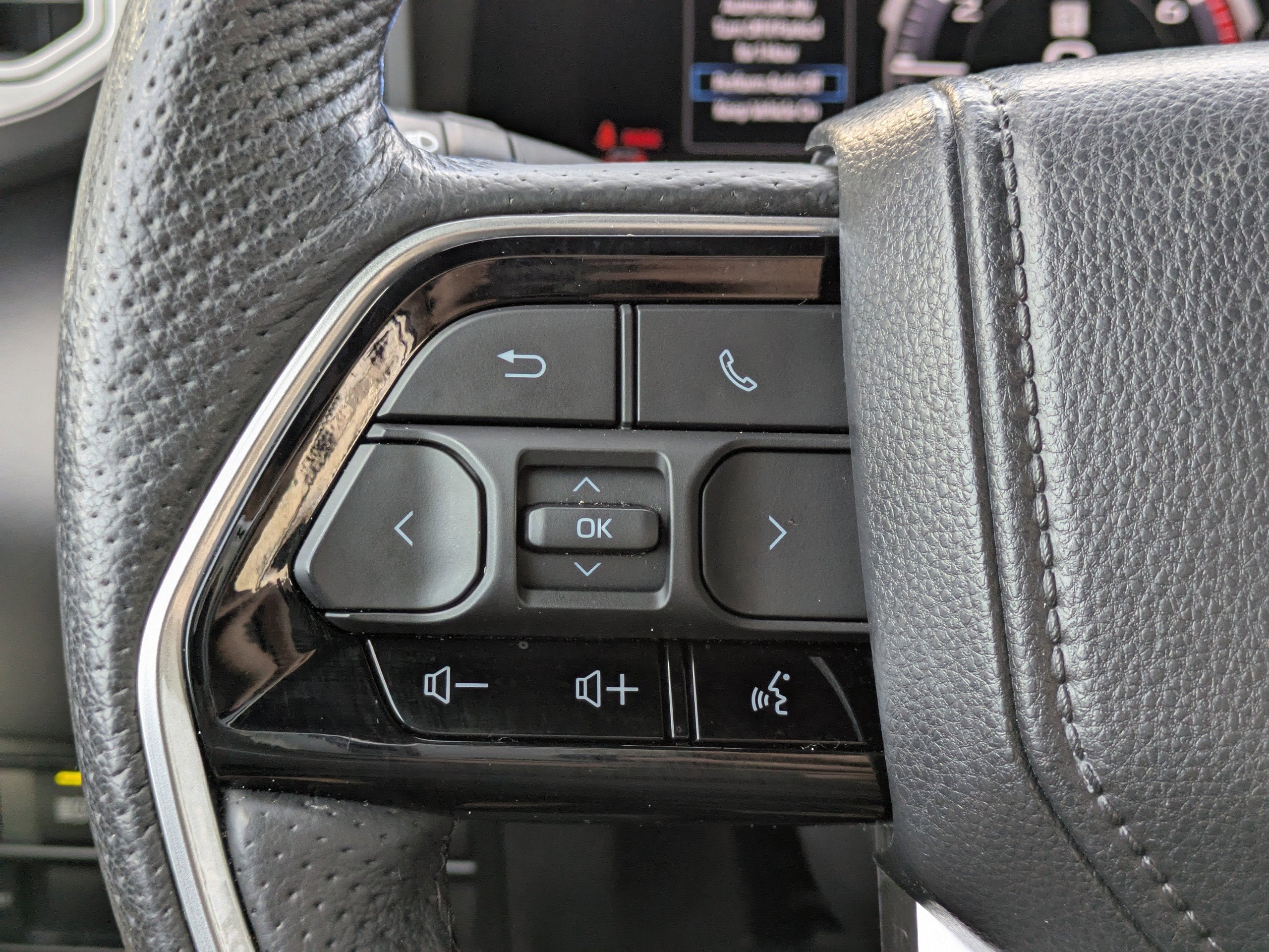 2023 Toyota Sequoia Platinum Hybrid