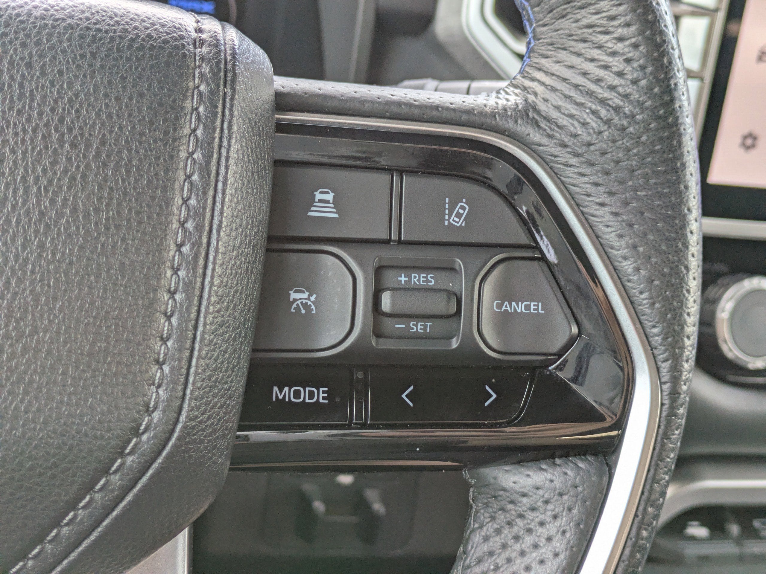 2023 Toyota Sequoia Platinum Hybrid