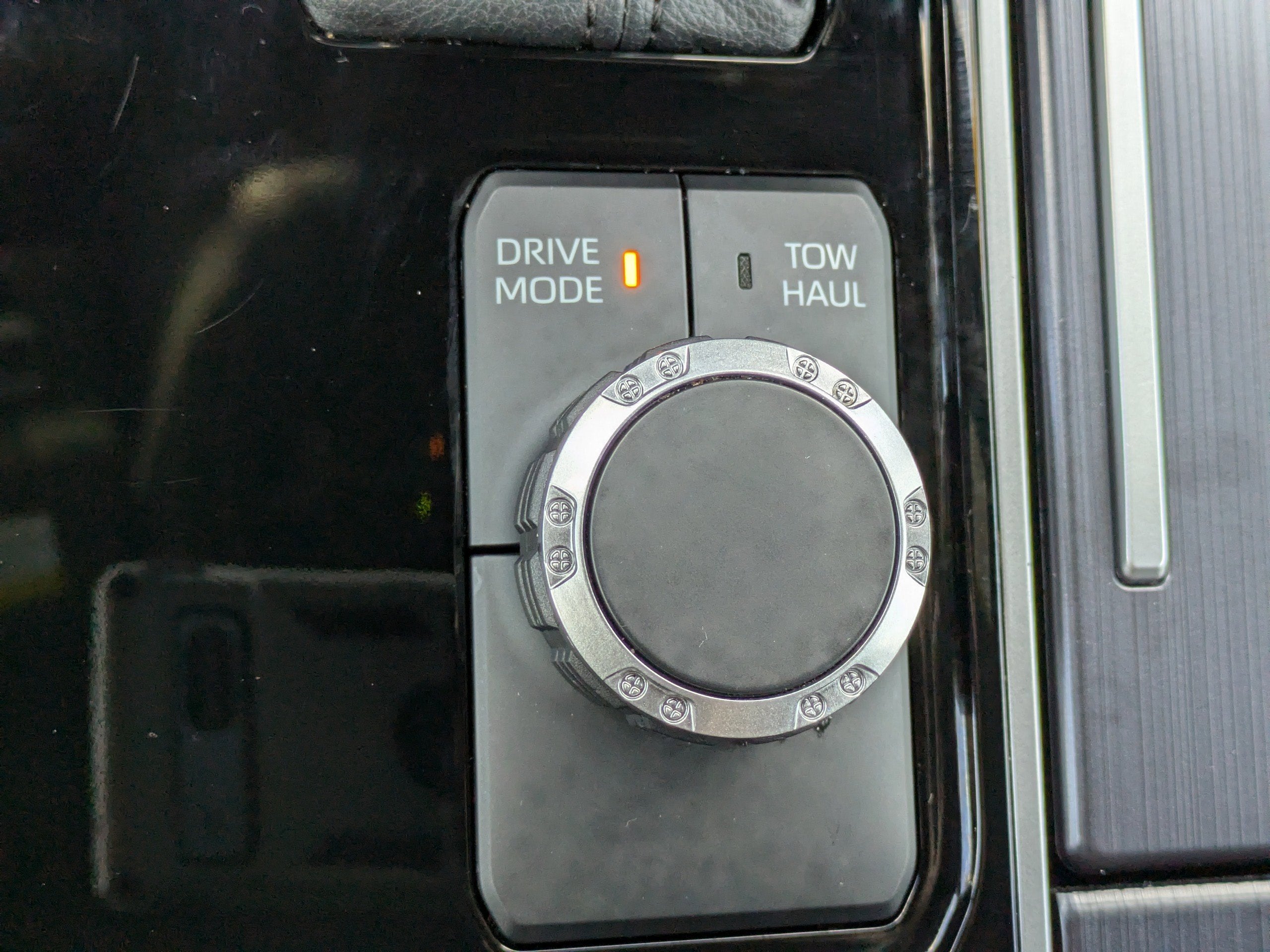 2023 Toyota Sequoia Platinum Hybrid