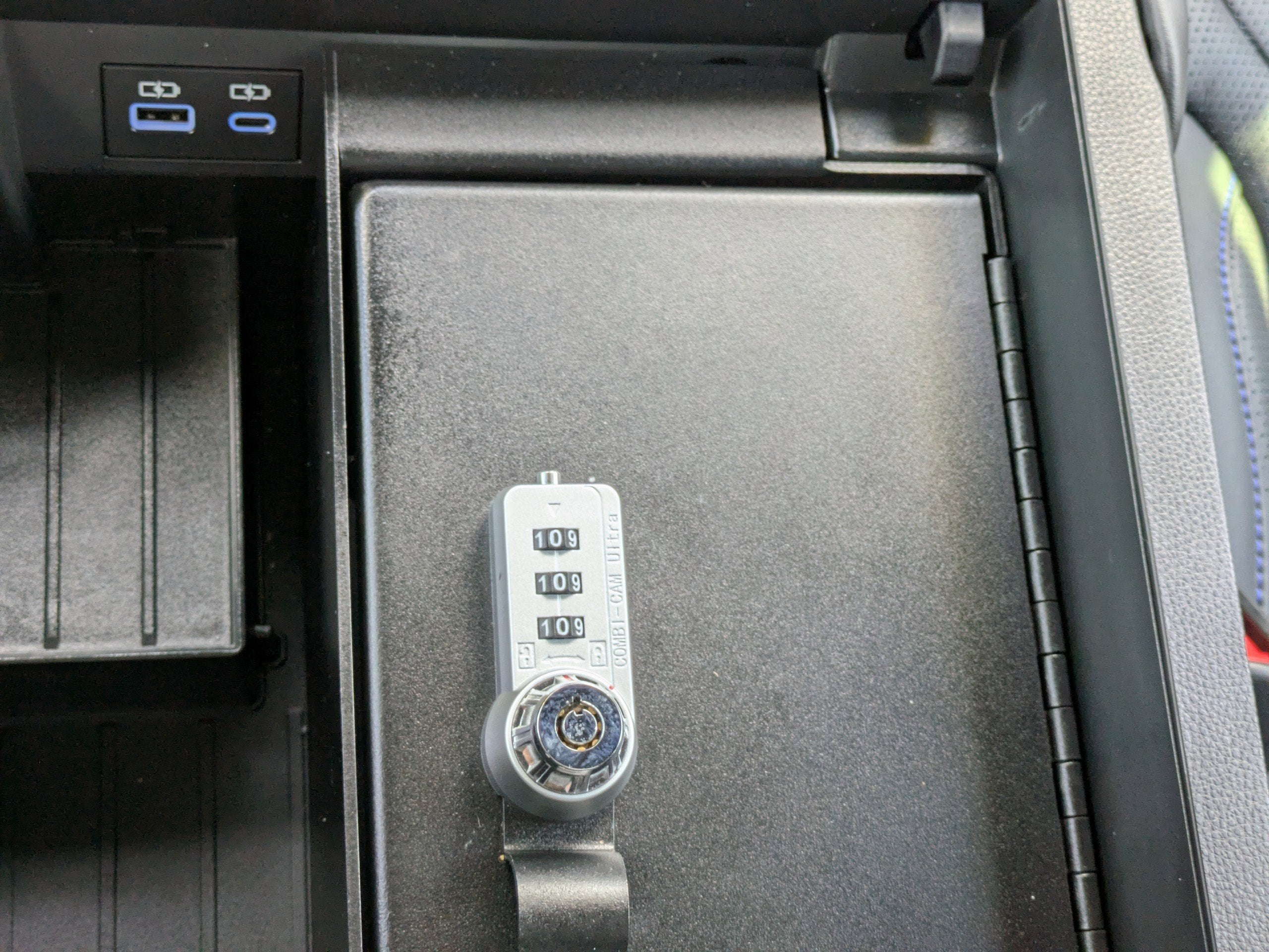 2023 Toyota Sequoia Platinum Hybrid