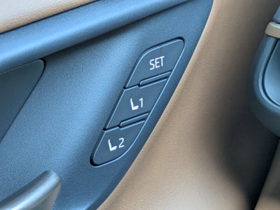 2025 Toyota Crown Signia XLE