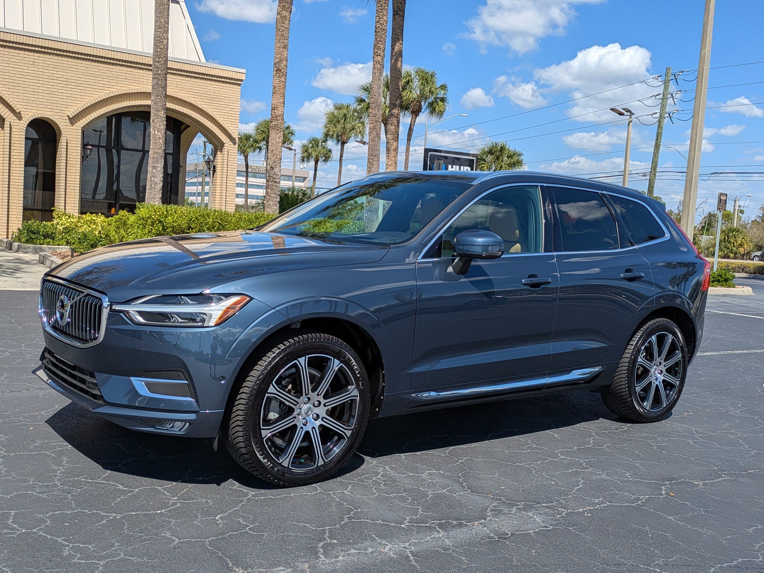 2019 Volvo XC60 Inscription