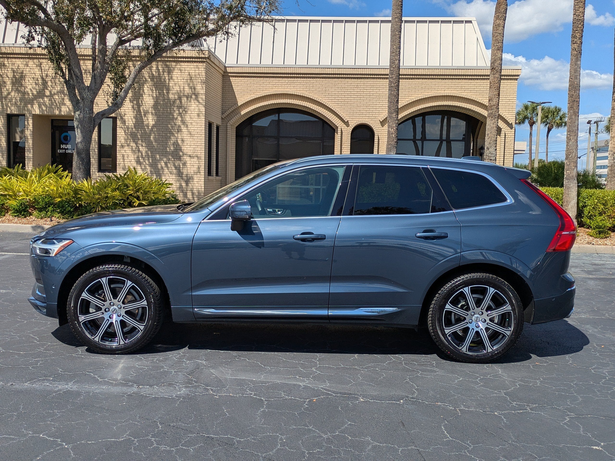 2019 Volvo XC60 Inscription