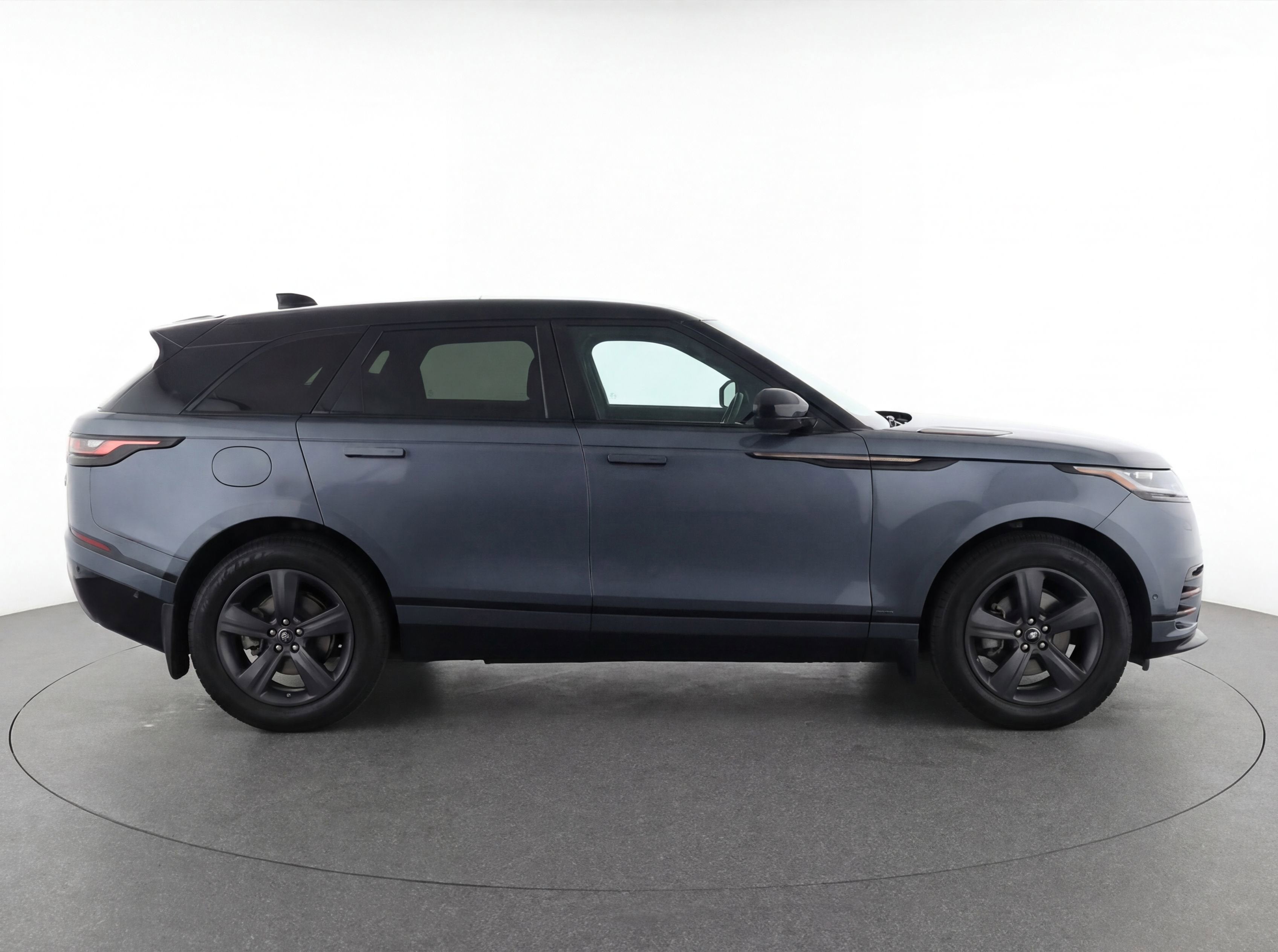 2024 Land Rover Range Rover Velar Dynamic SE