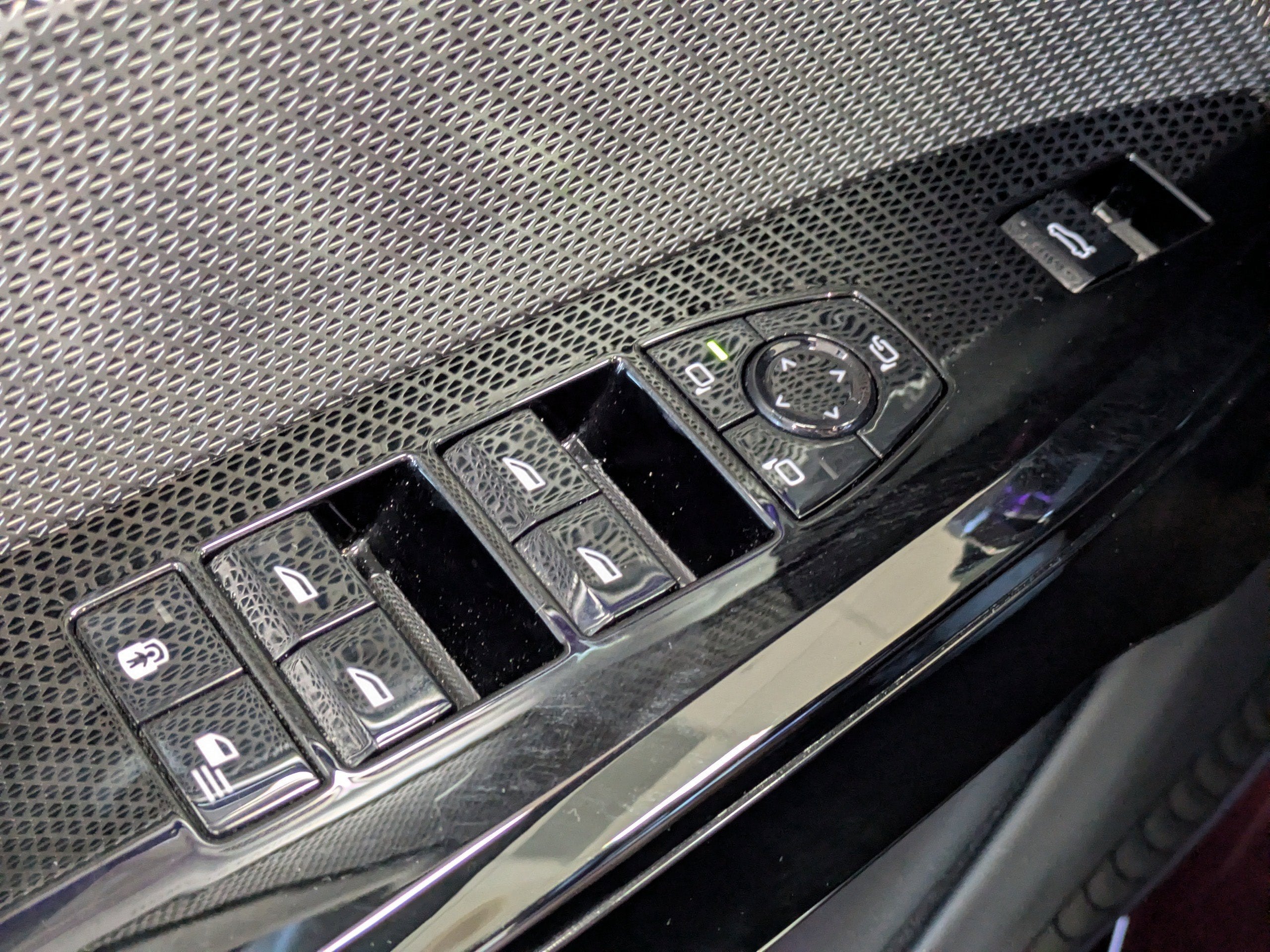 2023 BMW 7 Series 740i