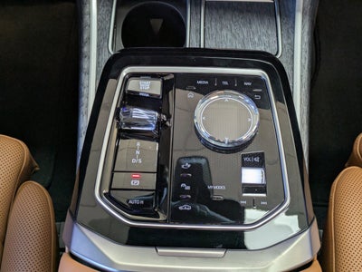 2023 BMW 7 Series 740i