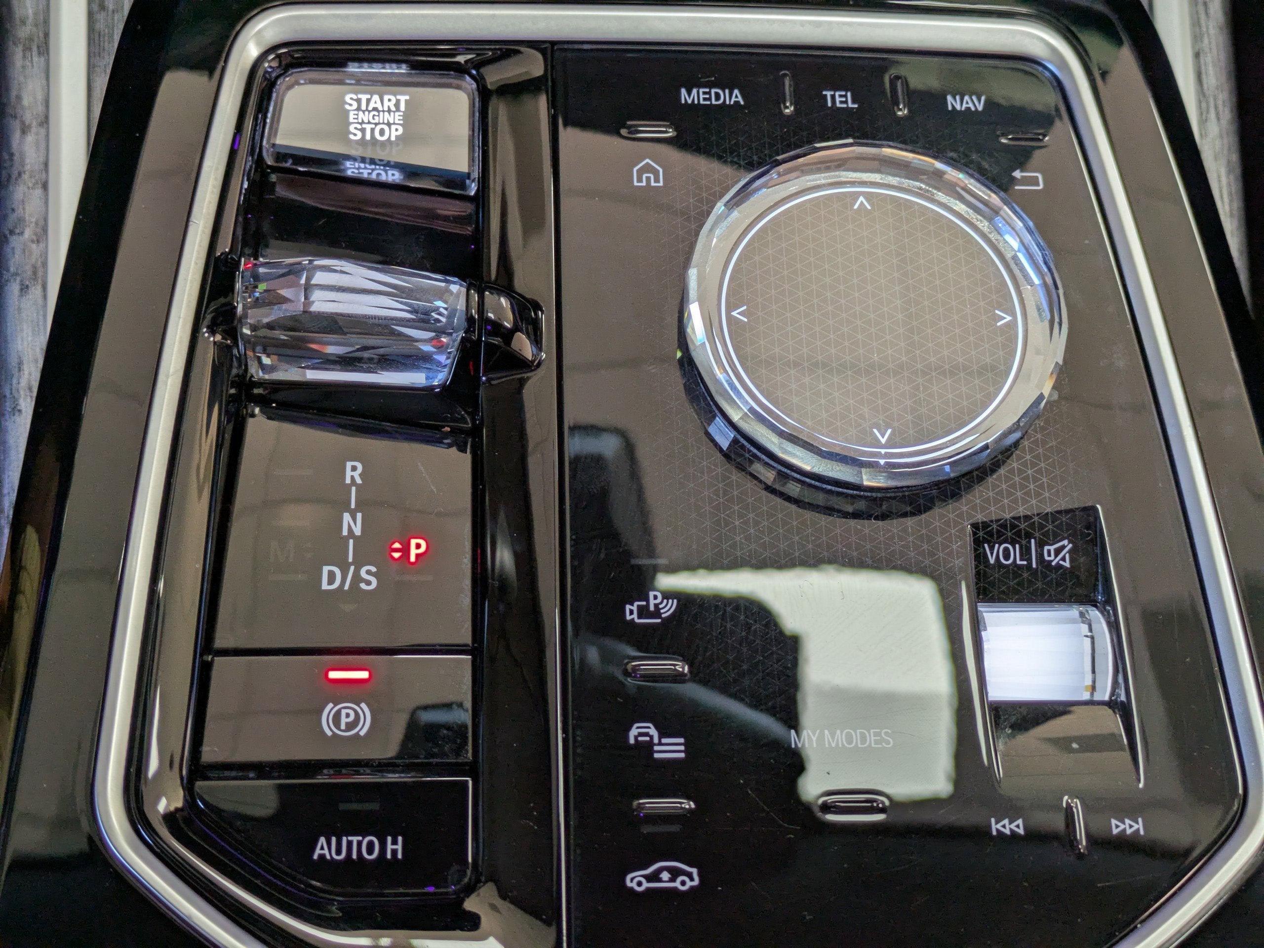 2023 BMW 7 Series 740i